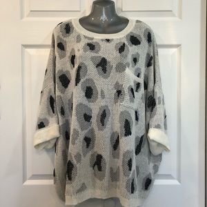 NWT Jodefil Over Sized, Animal Print, Light Weight Sweater
